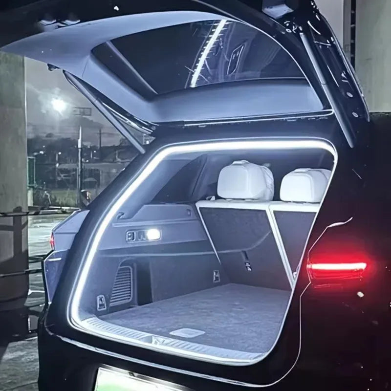 Auto-Sensing Tailgate LED Light Strip